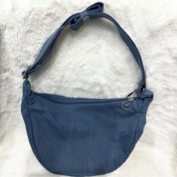 *NWT* Disney Stitch Blue Denim Crossbody Bag - Picture 3 of 7